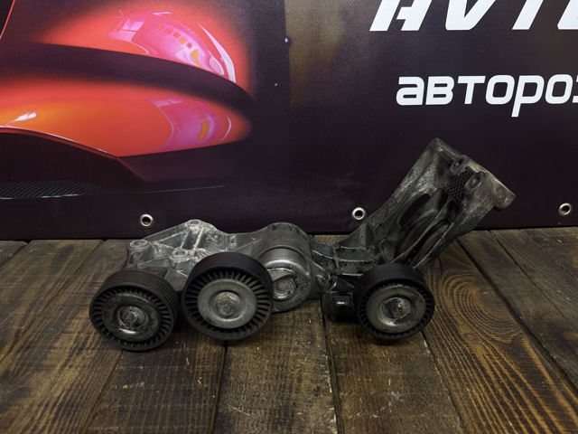 Натяжная планка поликлинового ремня A2662000670 MERCEDES