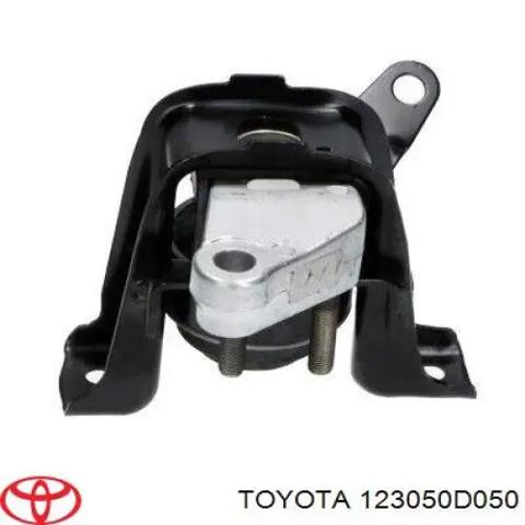 TOYOTA 123050D050 Подушка (опора) двигателя правая в наличии Сумы