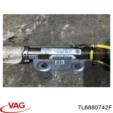 7L6880742F VAG Шторка боковая, правая купить в Винница
