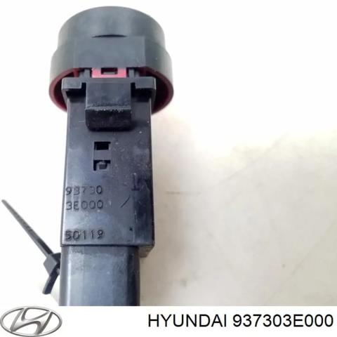 937303E000 Кнопка включения аварийного сигнала купить Кривой Рог