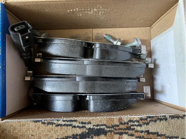 LP2698 DELPHI Колодки тормозные передние дисковые купить в Киев