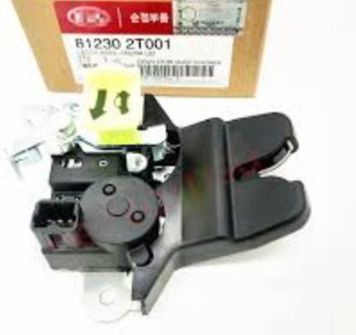 Замок крышки багажника 812302T001 HYUNDAI