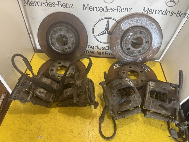 MERCEDES A0004230806 Скоба тормозного суппорта заднего в наличии Хмельницкий