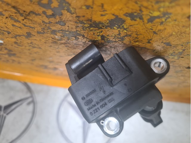 Катушка 0221604036 BOSCH