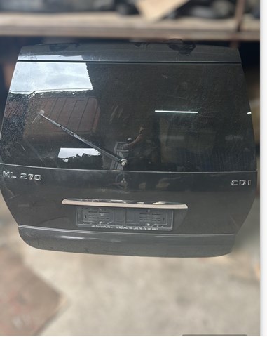 Задняя дверь 1637400405 MERCEDES