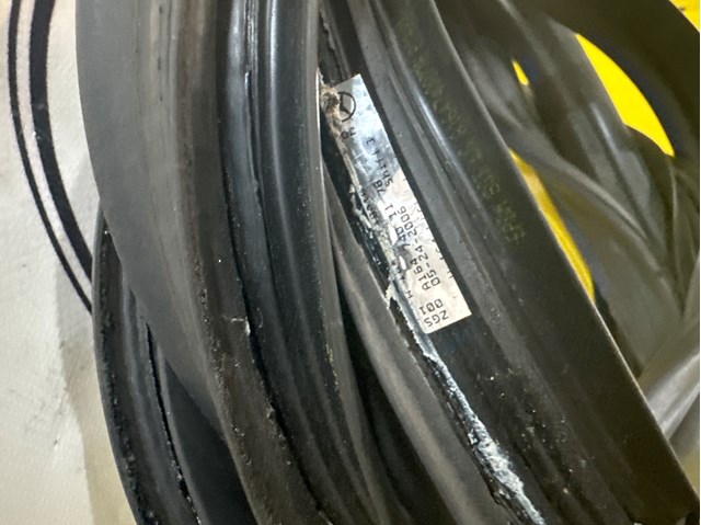 1647401178 MERCEDES купить в Житомир