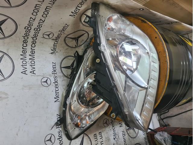 1698205861 MERCEDES Правая фара купить в Ужгород