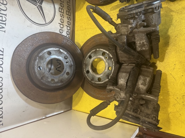 Мотор привода тормозного суппорта заднего 1729060200 MERCEDES