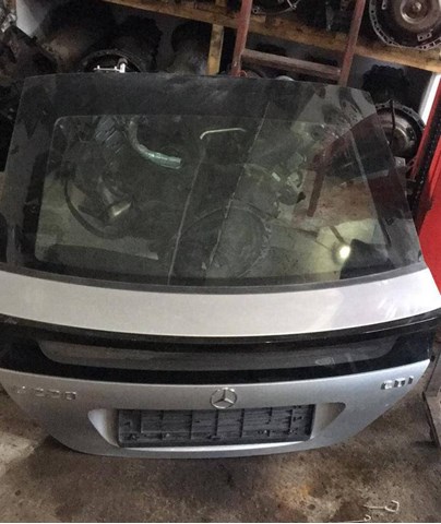 Задняя ляда 2037400305 MERCEDES