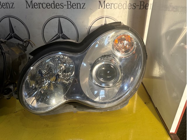 Блок фара левая 2038203559 MERCEDES