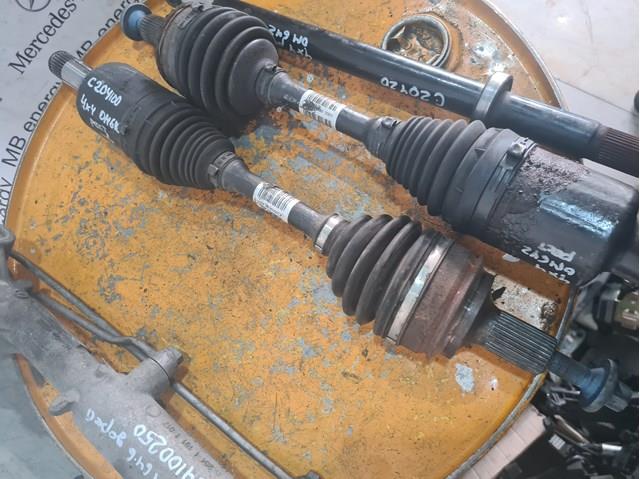 2043301400 MERCEDES Правая полуось купить в Сумы