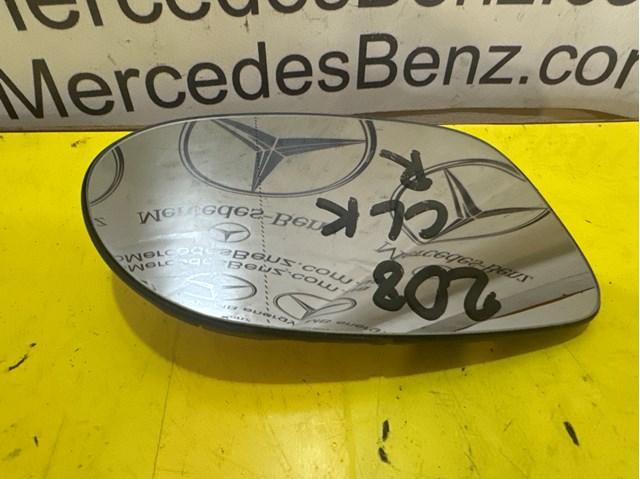 Зеркальный элемент правый 2088101021 MERCEDES