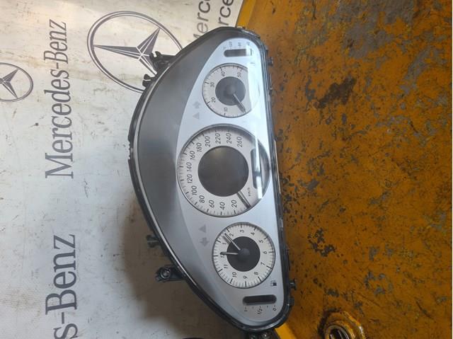 Приборная доска 2115408947 MERCEDES