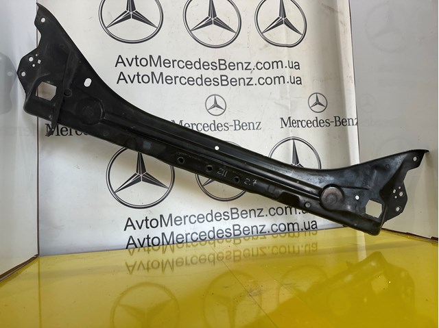 Рамка радиатора верхняя 2116200916 MERCEDES