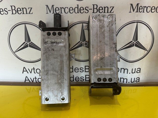Кронштейн бампера переднего, правый 2116201495 MERCEDES