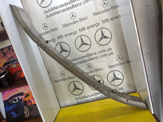Усилитель переднего бампера  2116202834 MERCEDES
