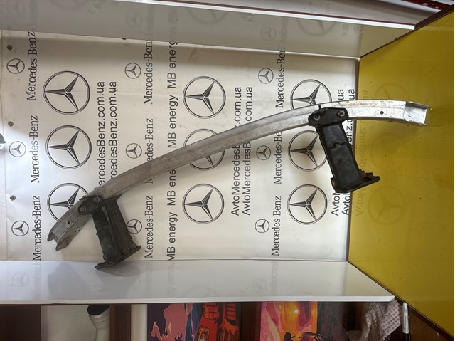 Усилитель переднего бампера  2216201286 MERCEDES