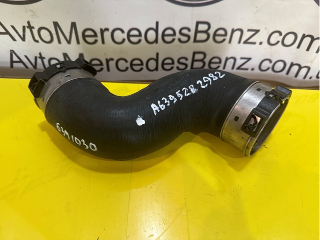Патрубок интеркуллера 6395282982 MERCEDES