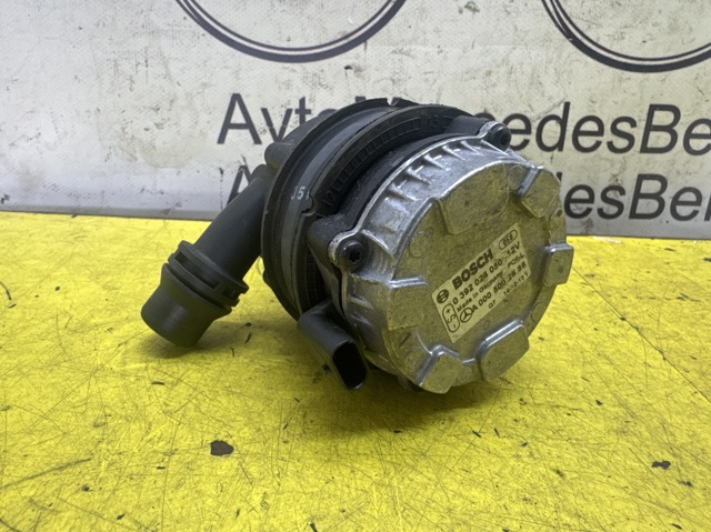 Насос охлаждения инвертора A0005002686 MERCEDES