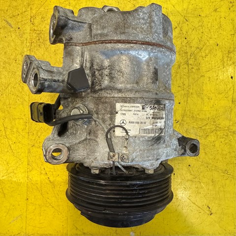 Компрессор хладагента A0008303902 MERCEDES