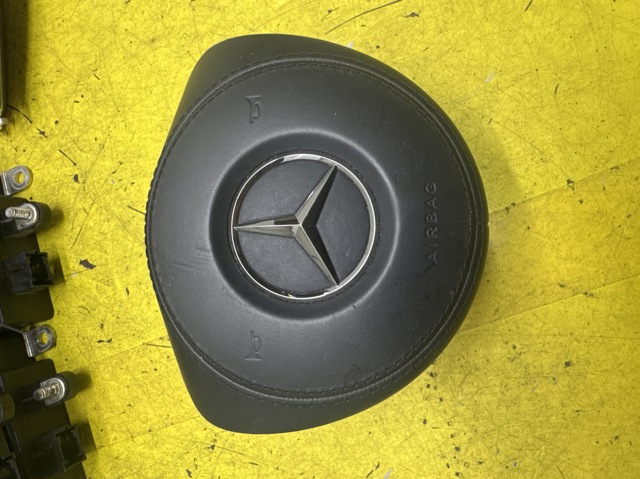 Подушка в руле A0008609700 MERCEDES