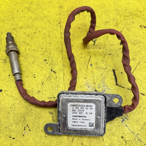 Датчик оксидов азота NOX A0009056204 MERCEDES
