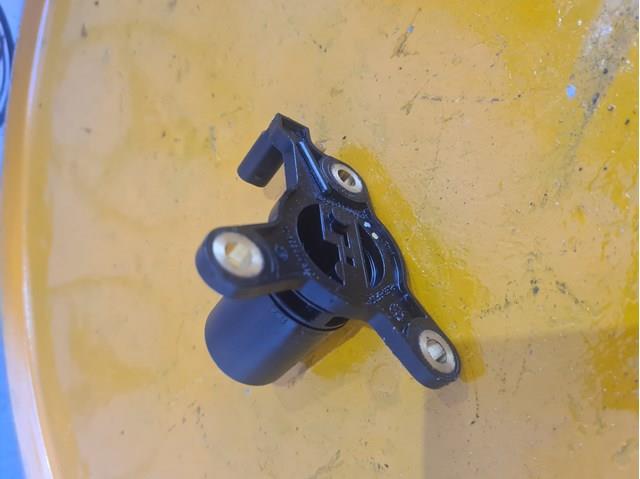 Датчик уровня масла двигателя A0011530532 MERCEDES