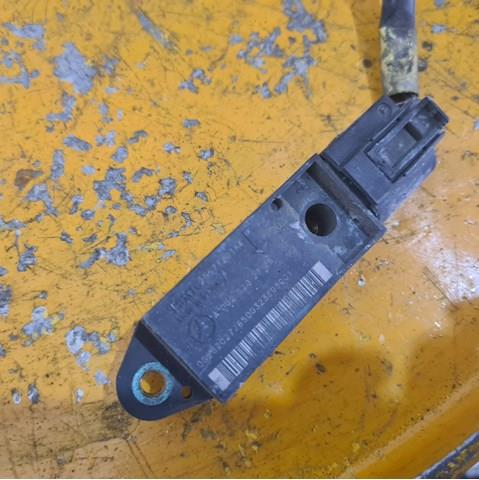 Датчик AIRBAG передний A0028202726 MERCEDES