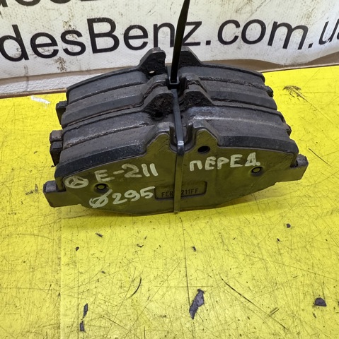 Тормозные колодки A0044208720 MERCEDES