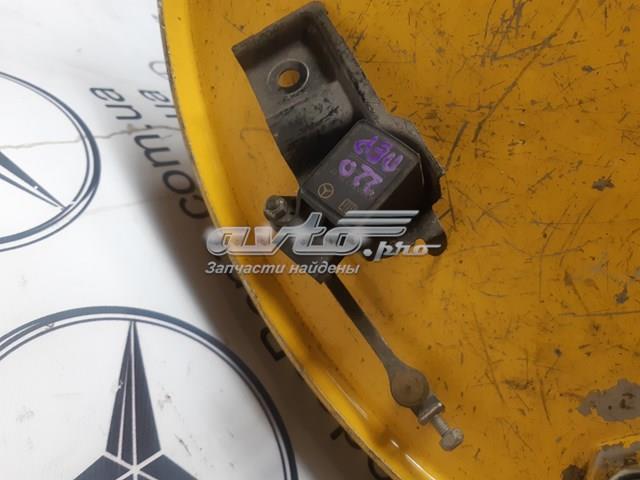 Датчик уровня положения кузова, передний правый A0105427617 MERCEDES