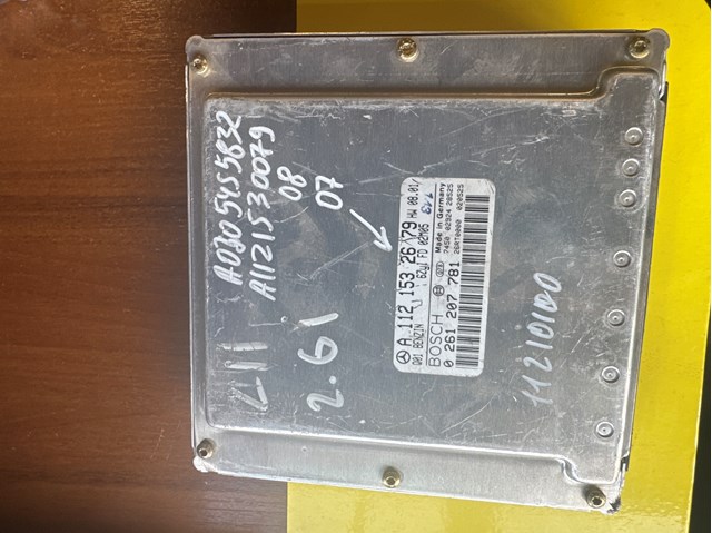 Компьютер двигателя A0305455832 MERCEDES