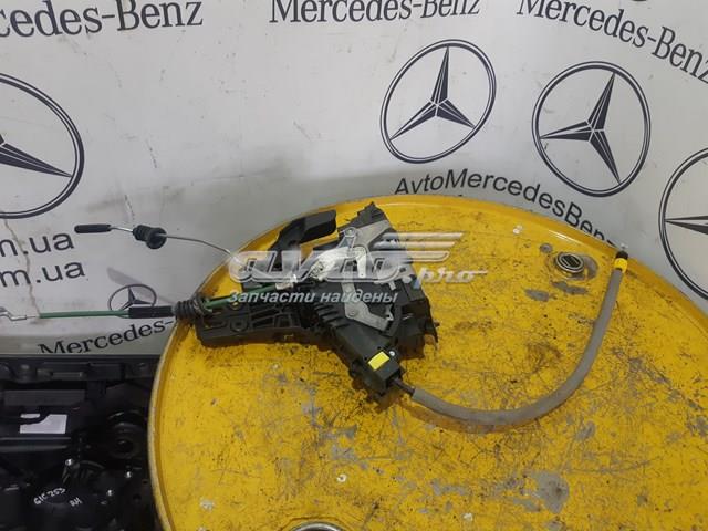 Замок задней правой двери  A0997304200 MERCEDES