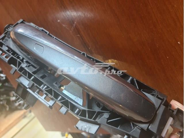 Держатель наружной ручки двери, задней правой A0997602200 MERCEDES