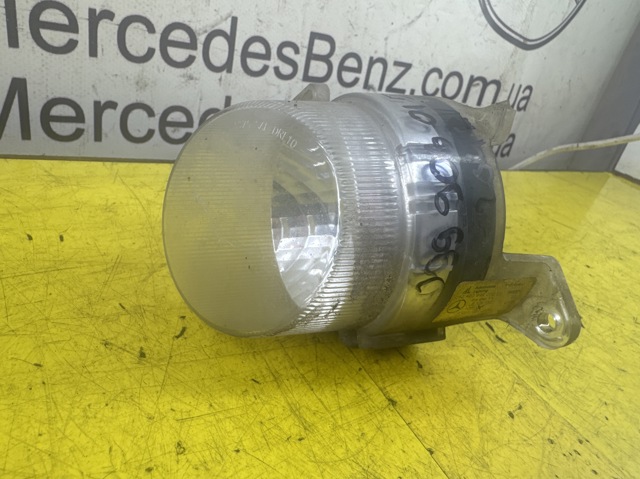 Фара дневного света, левая A0999060151 MERCEDES