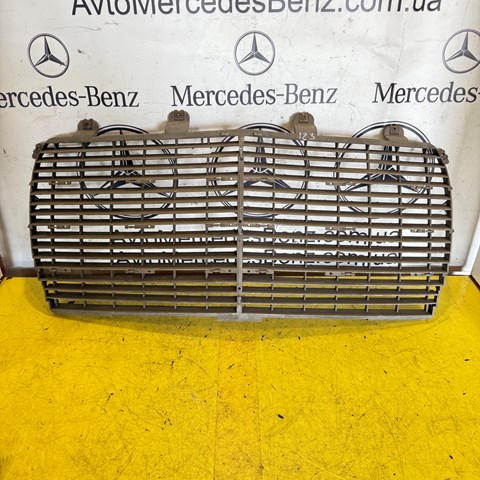 Решетка радиатора A1238880323 MERCEDES