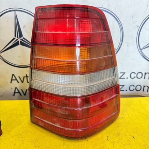 Фонарь задний правый Mercedes E S124