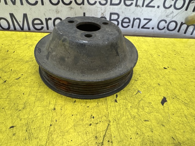 Шкив насоса ГУР A1264600379 MERCEDES