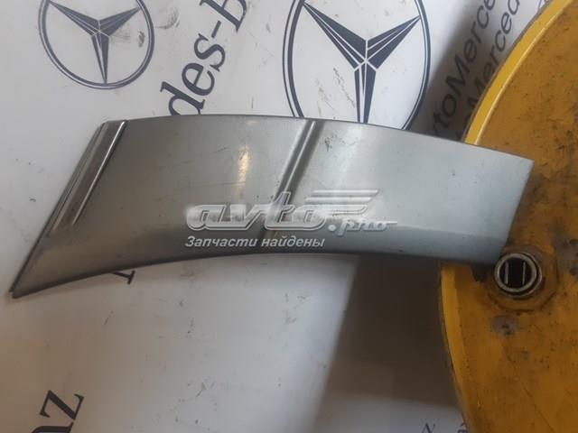 Накладка заднего правого крыла A1406907840 MERCEDES