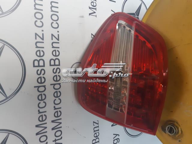 Правый стоп-сигнал A1648202864 MERCEDES