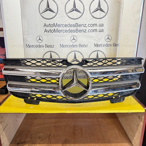 Облицовка радиатора A1648800185 MERCEDES