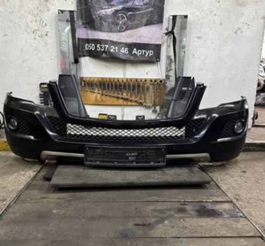 Буфер (бампер) передний A1648803240 MERCEDES