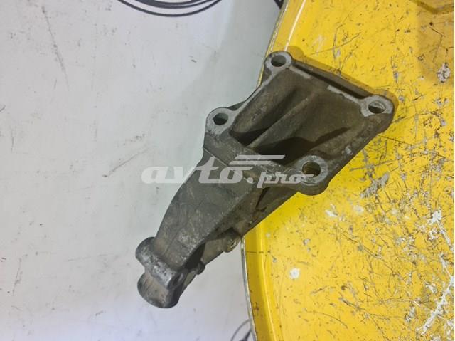 1662230404 MERCEDES Кронштейн подушки (опоры) двигателя правой купить в Тернополь