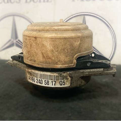 Левая подушка двигателя A1662405817 MERCEDES