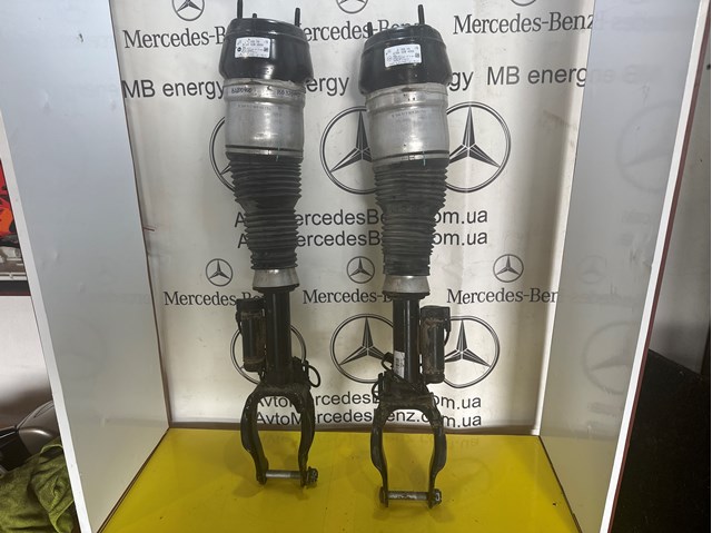 Стойка передняя левая A1663206913 MERCEDES
