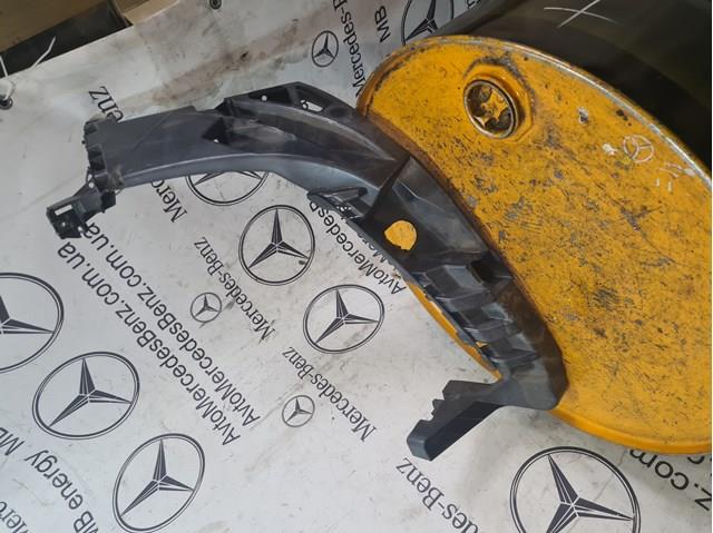 Рамка радиатора левая A1666200091 MERCEDES