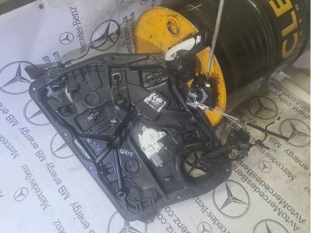 Механизм стеклоподъемника двери передней, правой A1667200279 MERCEDES