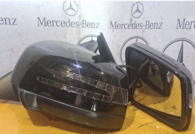 Левое боковое зеркало A1668109700 MERCEDES