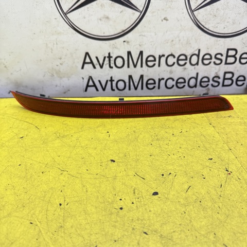Левый катафот заднего бампера A1668200074 MERCEDES