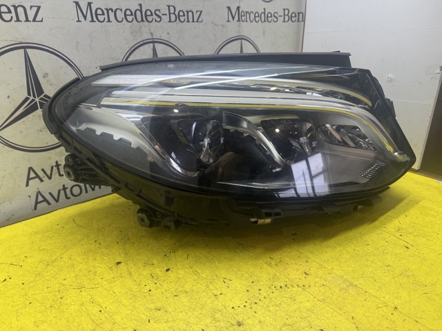 A1668200859 Фара правая купить Черновцы