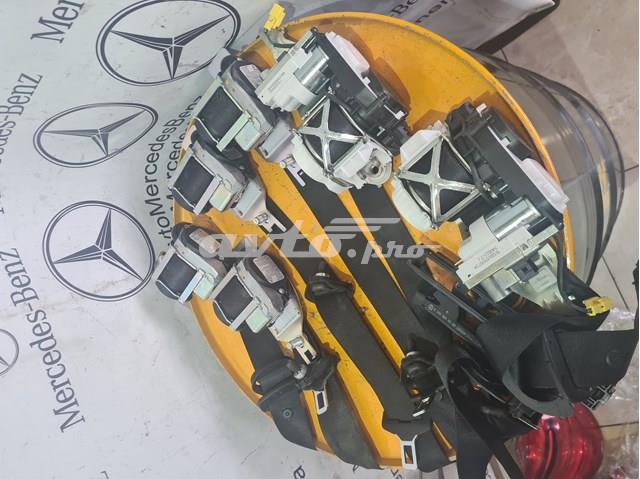 Ремень безопасности передний правый A1668601400 MERCEDES